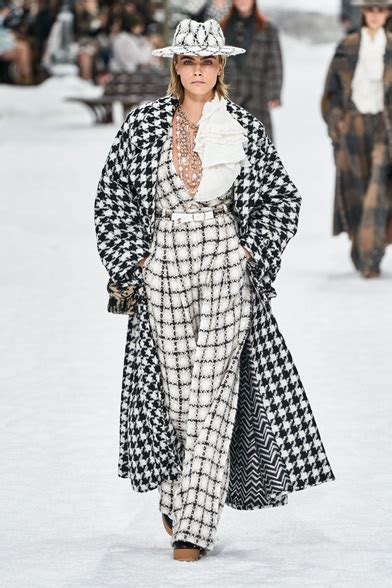 the fall winter 2019 20 show chanel|CHANEL ️ Fall Winter 2019 Fashion Show .